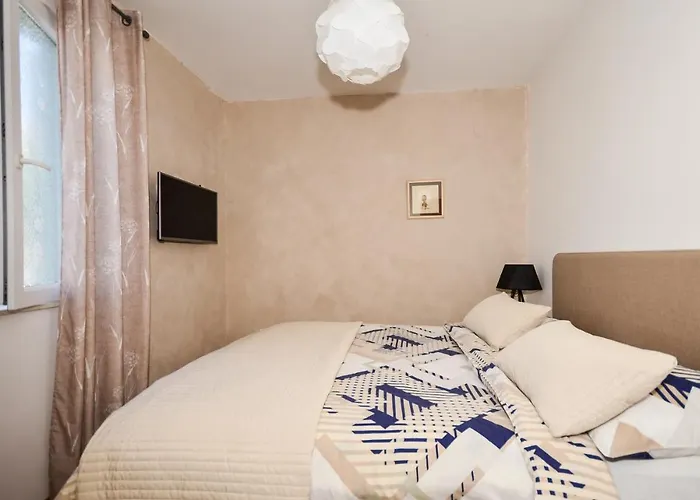 A&M Cavtat Family Apartment - 3 Bedrooms And Free Parking
