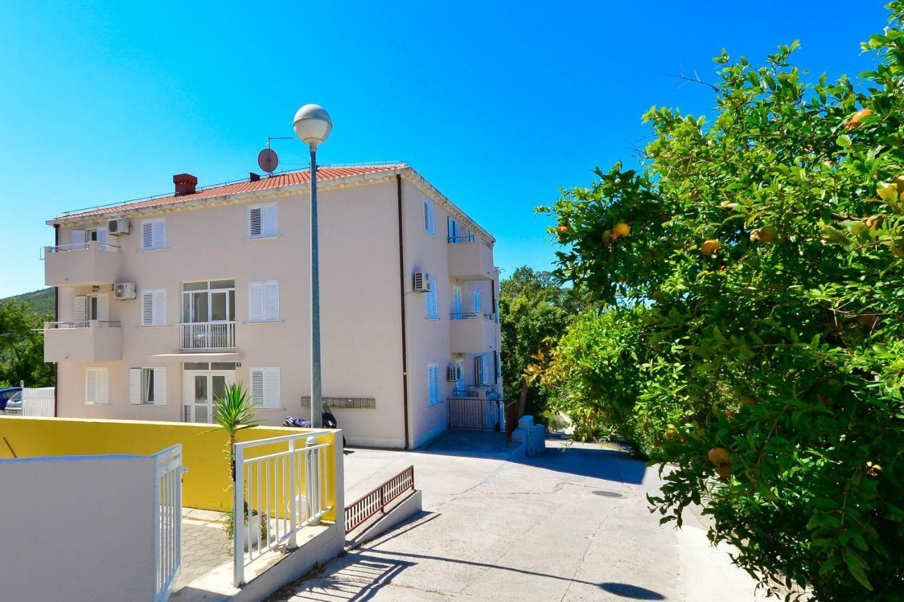Apartment A&M Cavtat Family Apartment - 3 Bedrooms And Free Parking
